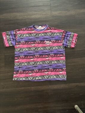Vintage Nassau Bahamas AOP Pink Purple Tshirt Size L